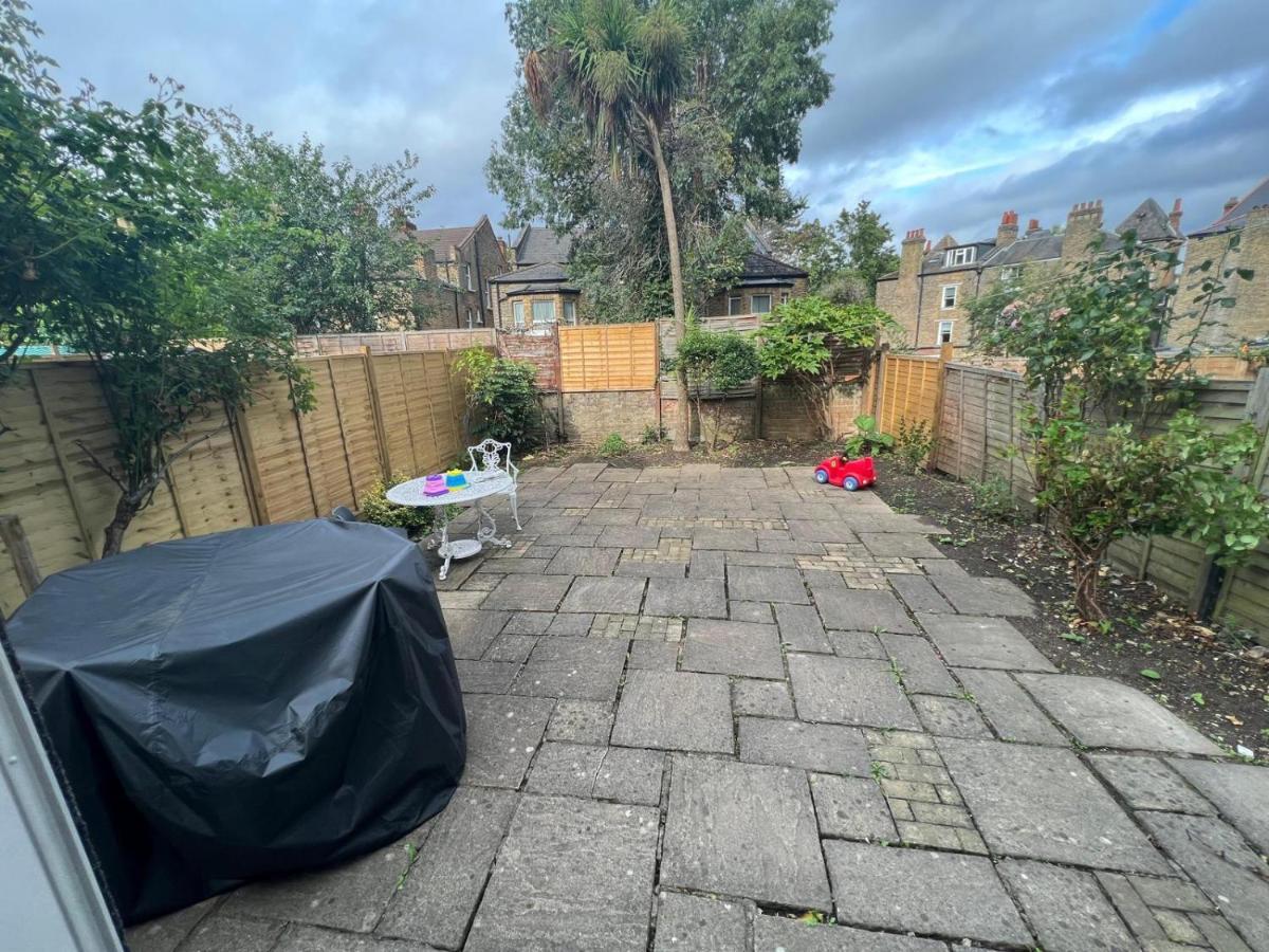 Grand Tulse Hill Villa London Exterior foto